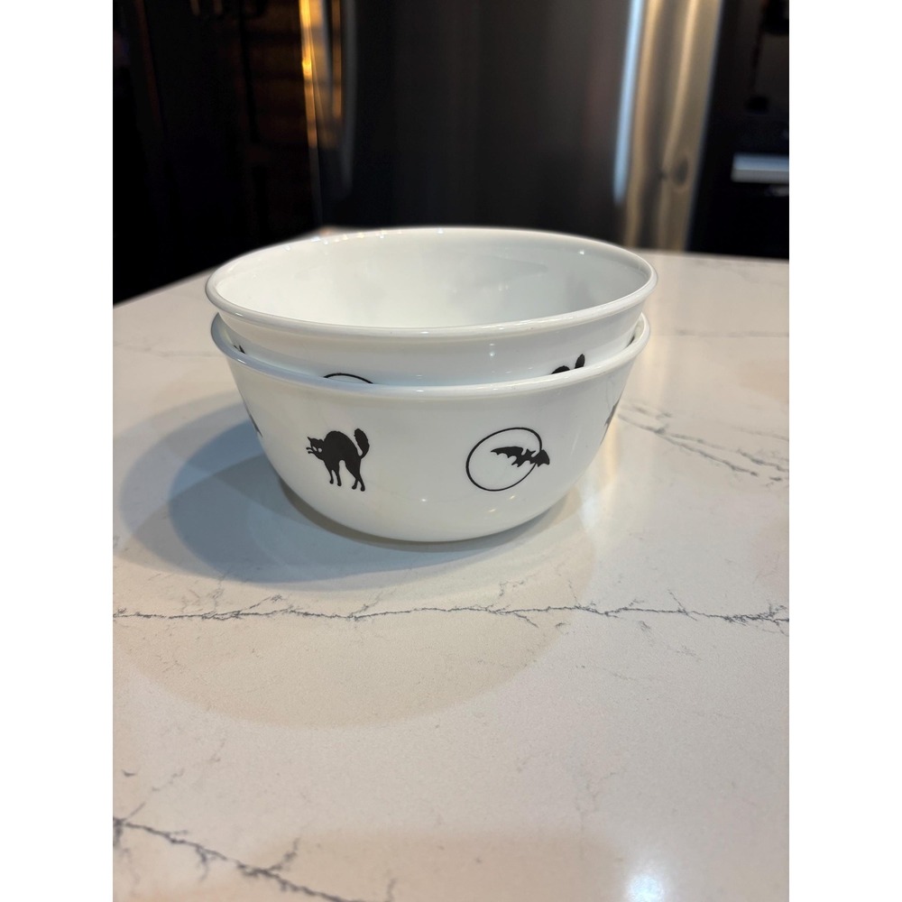 2- Corelle Vintage Halloween Bowl Discontinued 28oz Soup Bowl "Black Cats & Bats - Picture 3 of 5